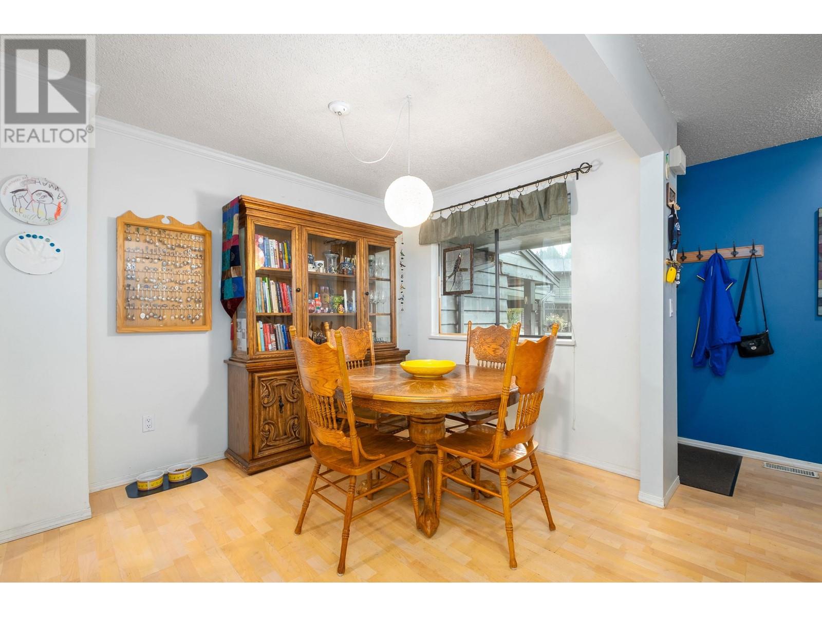 108 1950 Cedar Village Crescent, North Vancouver, British Columbia  V7J 3M5 - Photo 14 - R2826106