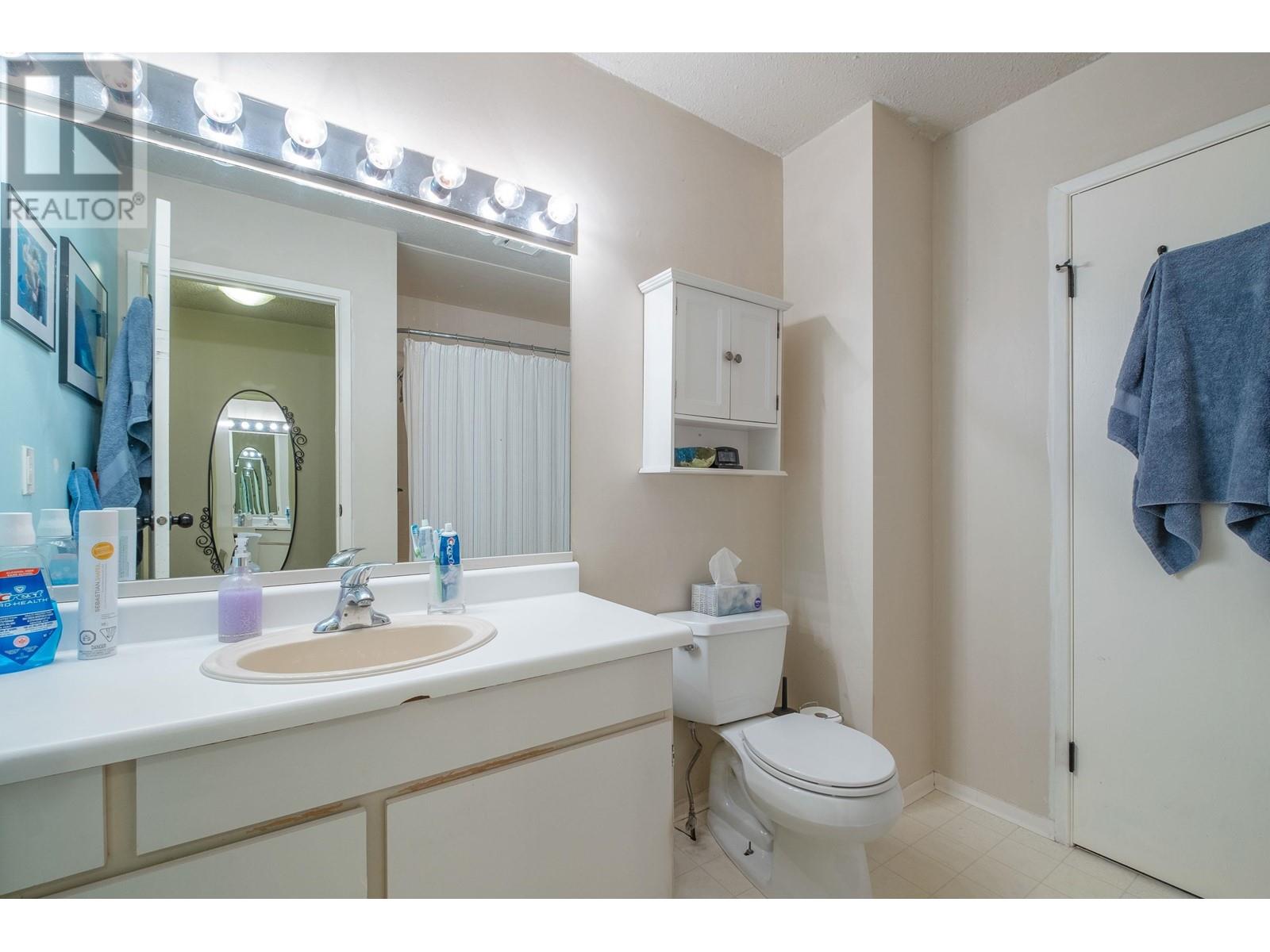 108 1950 Cedar Village Crescent, North Vancouver, British Columbia  V7J 3M5 - Photo 18 - R2826106