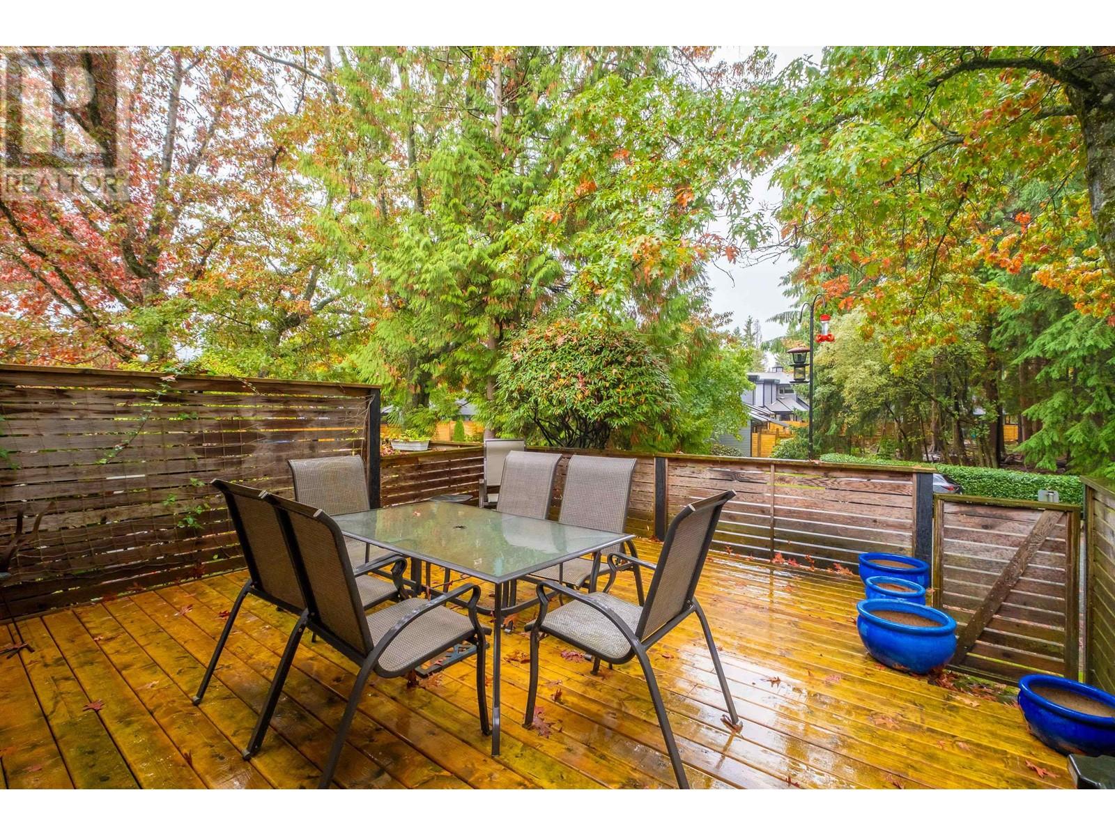 108 1950 Cedar Village Crescent, North Vancouver, British Columbia  V7J 3M5 - Photo 6 - R2826106