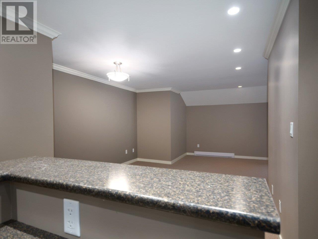 302 9146 Saturna Drive, Burnaby, British Columbia  V3J 7K2 - Photo 9 - R2826068