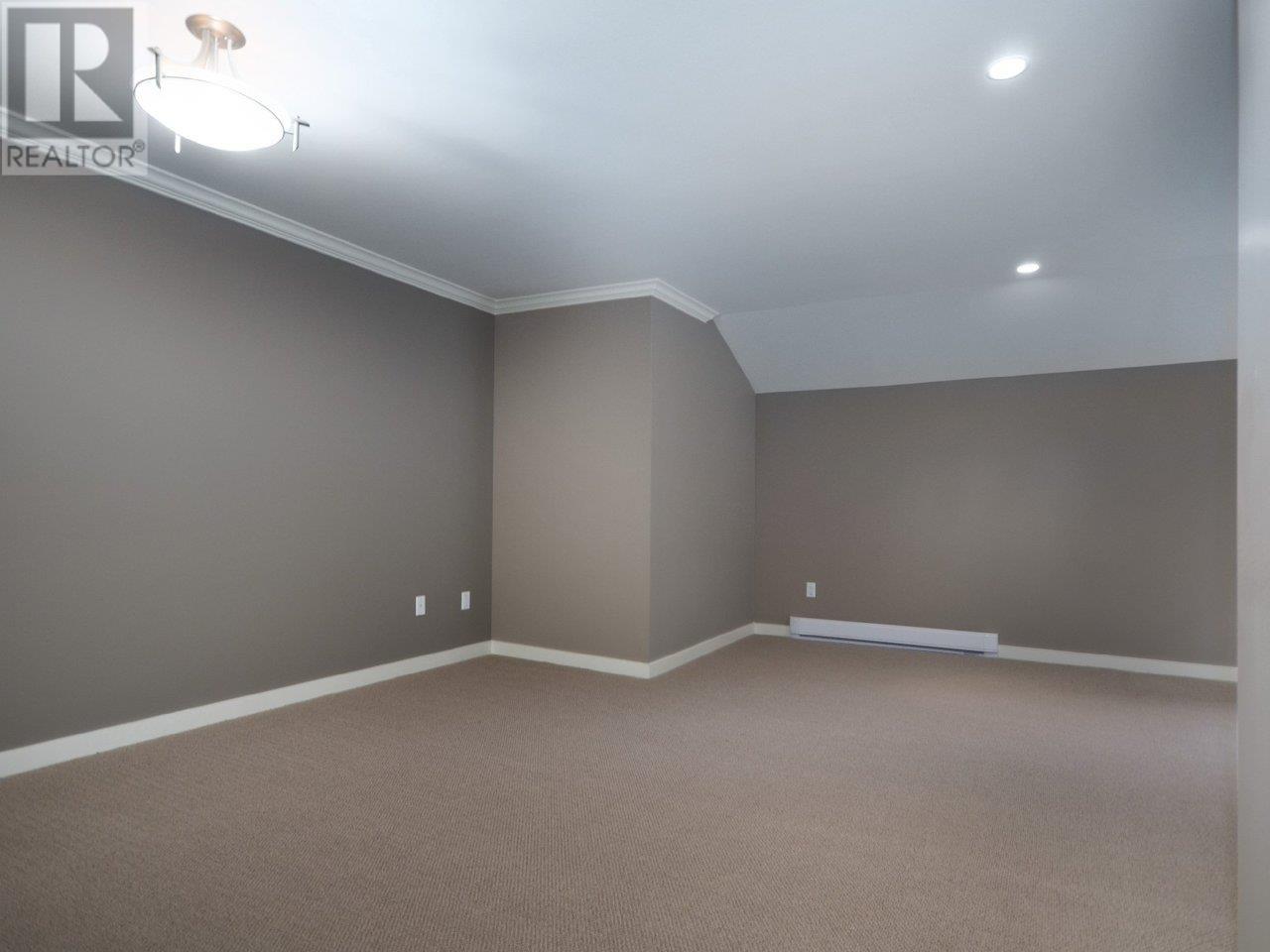 302 9146 Saturna Drive, Burnaby, British Columbia  V3J 7K2 - Photo 12 - R2826068