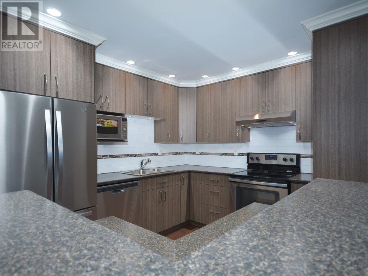 302 9146 Saturna Drive, Burnaby, British Columbia  V3J 7K2 - Photo 2 - R2826068