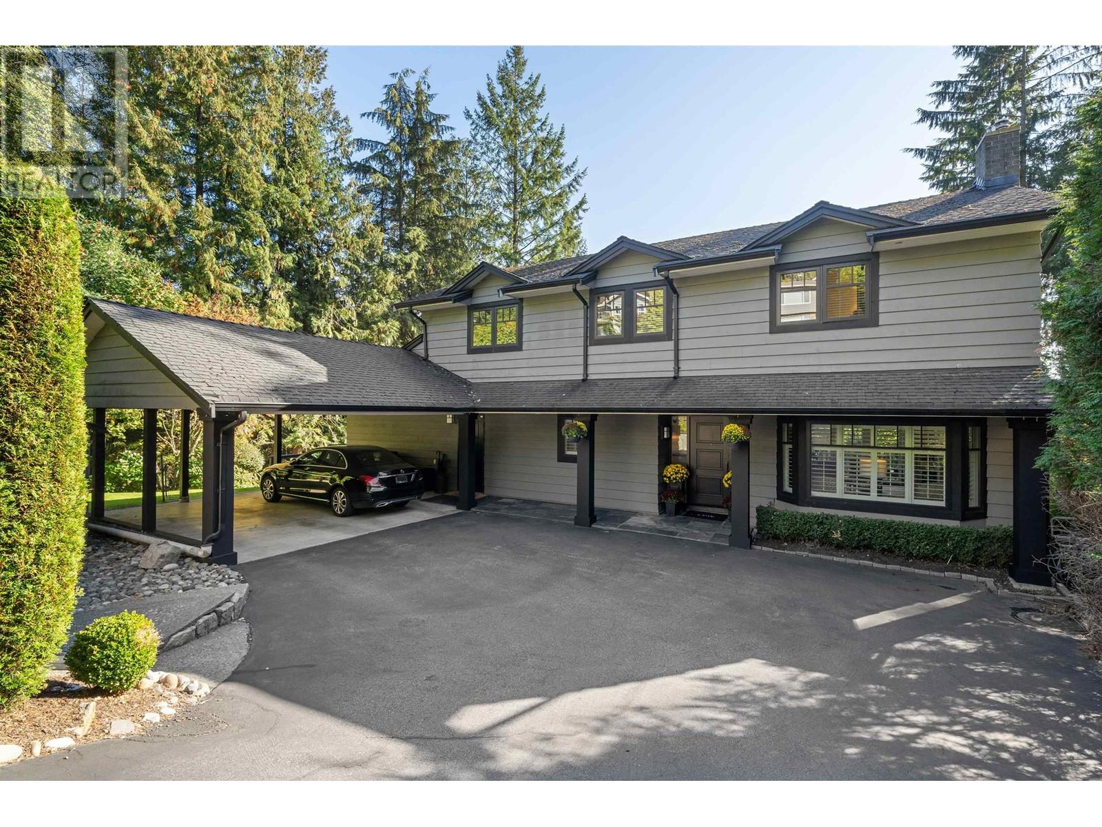 309 Monteray Avenue, North Vancouver, British Columbia  V7N 3E7 - Photo 2 - R2818865