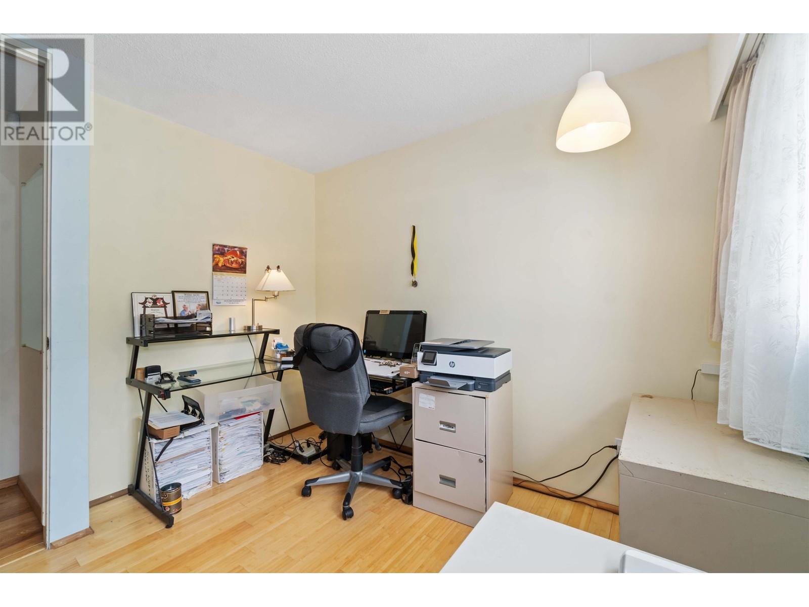3029 Fleet Street, Coquitlam, British Columbia  V3C 3S1 - Photo 22 - R2825135