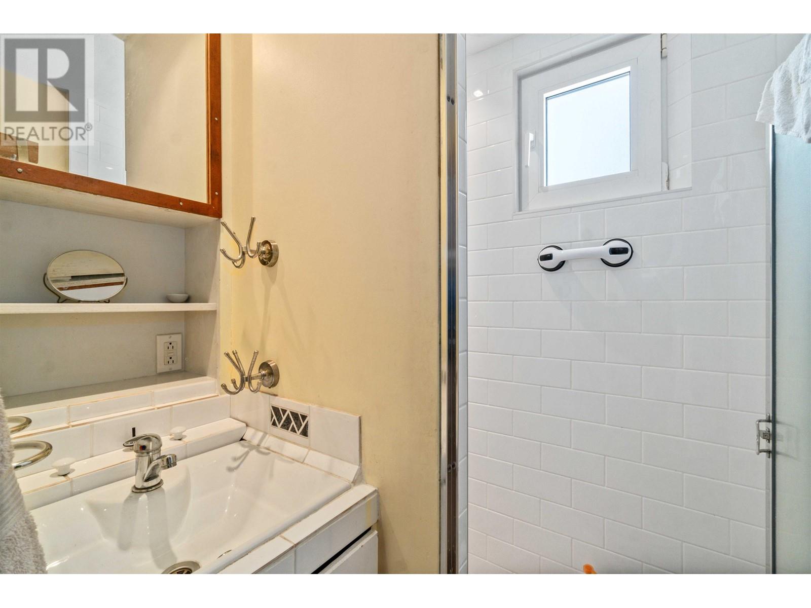 3029 Fleet Street, Coquitlam, British Columbia  V3C 3S1 - Photo 31 - R2825135