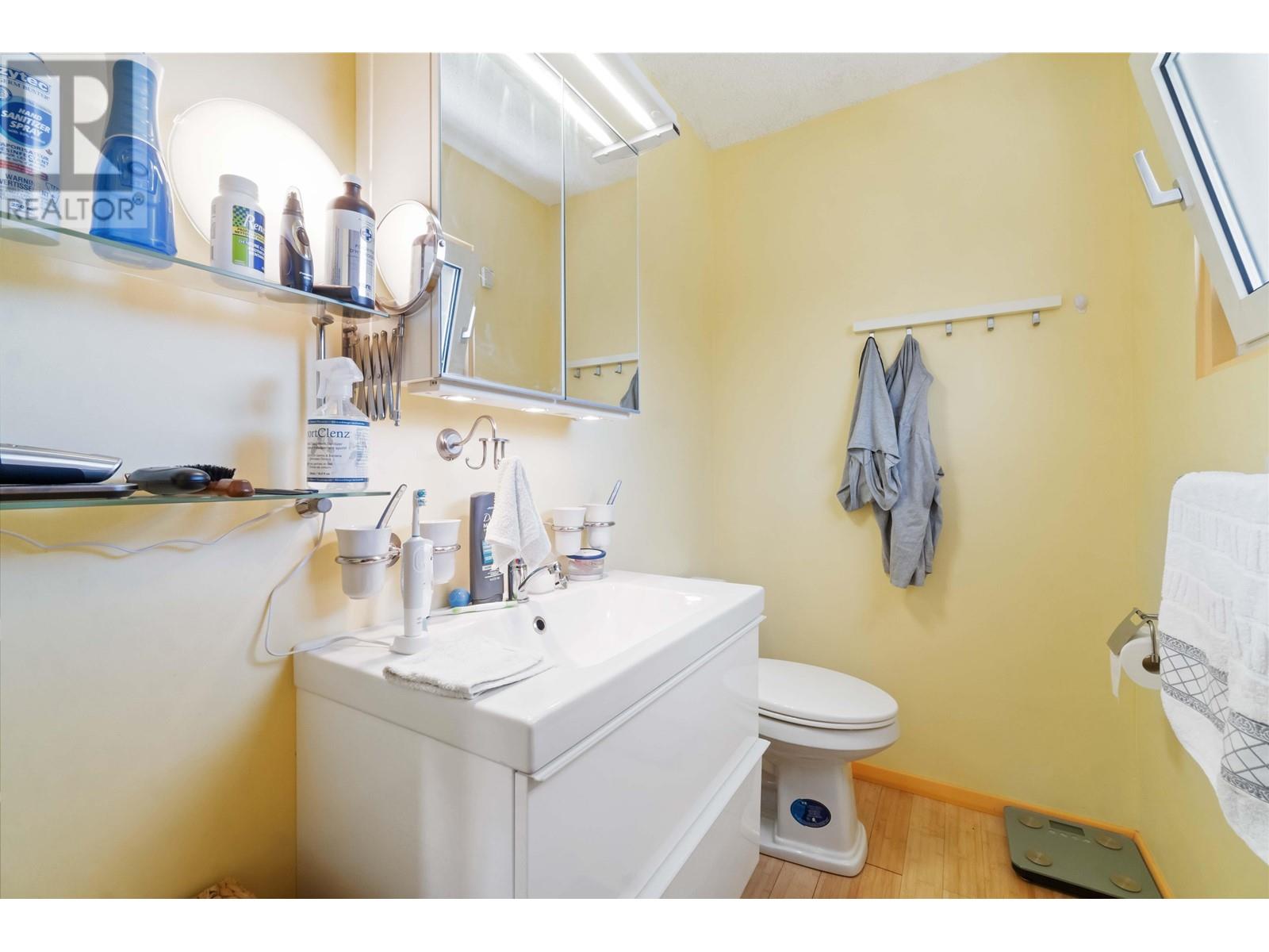 3029 Fleet Street, Coquitlam, British Columbia  V3C 3S1 - Photo 21 - R2825135