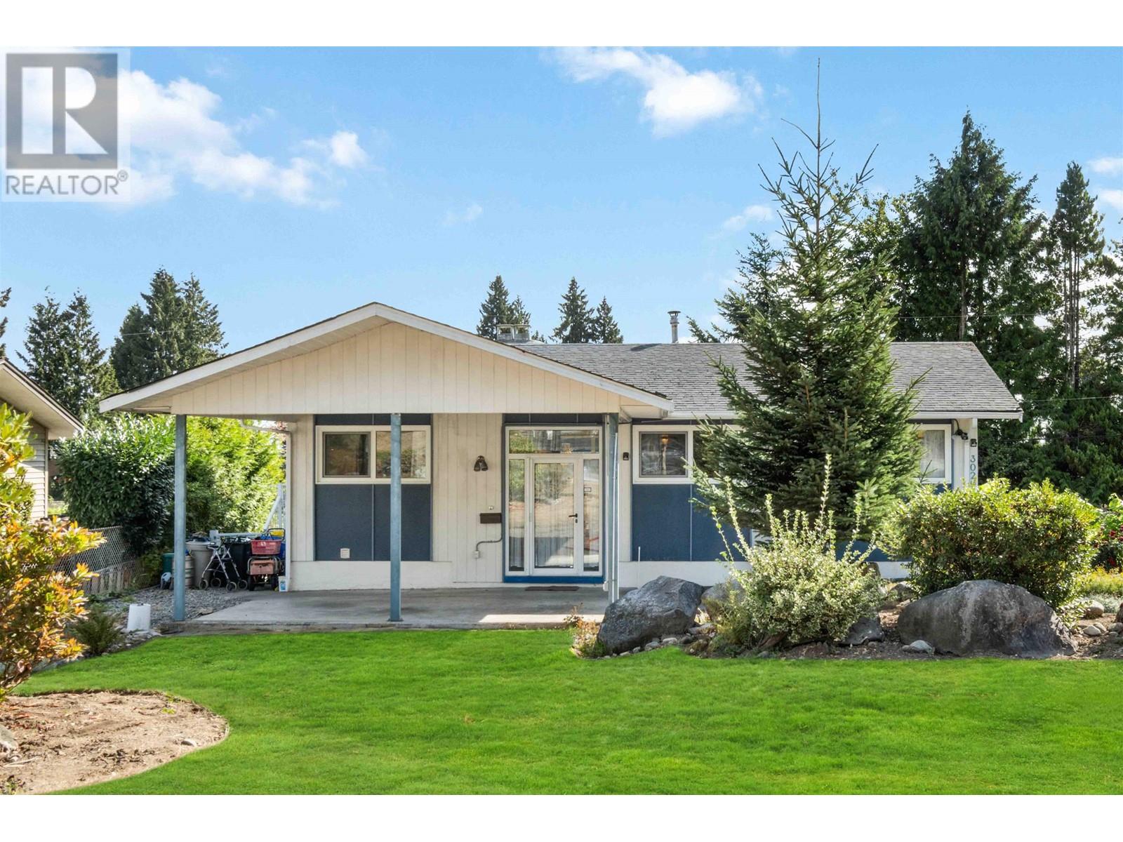 3029 Fleet Street, Coquitlam, British Columbia  V3C 3S1 - Photo 3 - R2825135