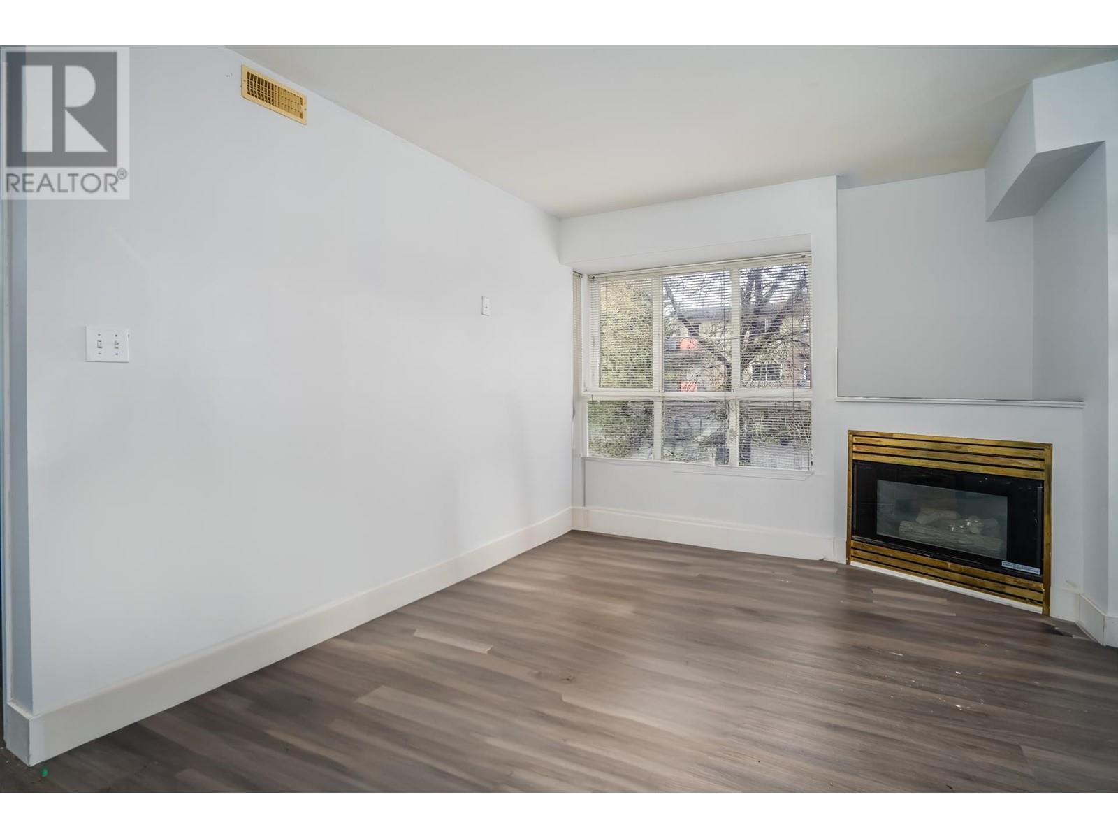 307 3 N Garden Drive, Vancouver, British Columbia  V5L 5C6 - Photo 7 - R2825365