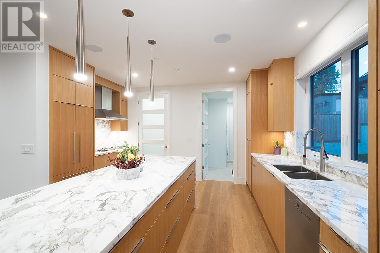 78 Malta Place, Vancouver, British Columbia  V5M 4C4 - Photo 8 - R2775273