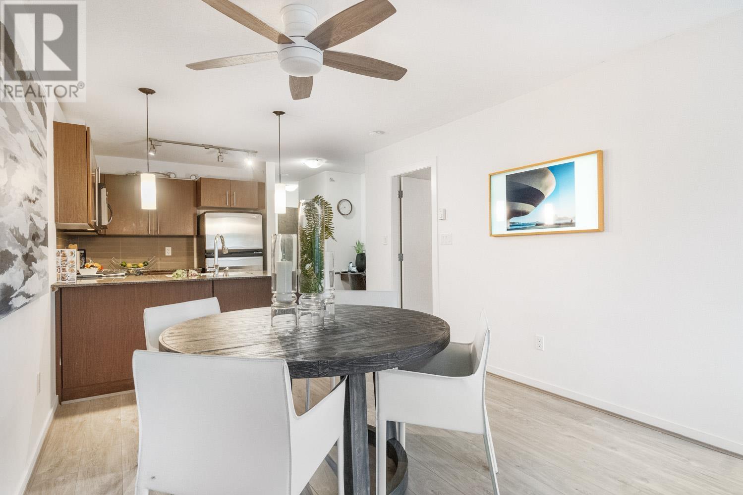 604 4888 Brentwood Drive, Burnaby, British Columbia  V5C 0C6 - Photo 4 - R2826138