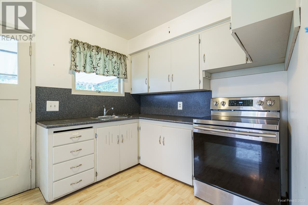 7089 Malibu Drive, Burnaby, British Columbia  V5A 1A2 - Photo 11 - R2826132