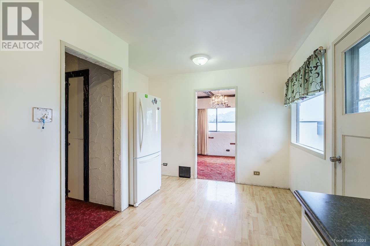 7089 Malibu Drive, Burnaby, British Columbia  V5A 1A2 - Photo 13 - R2826132