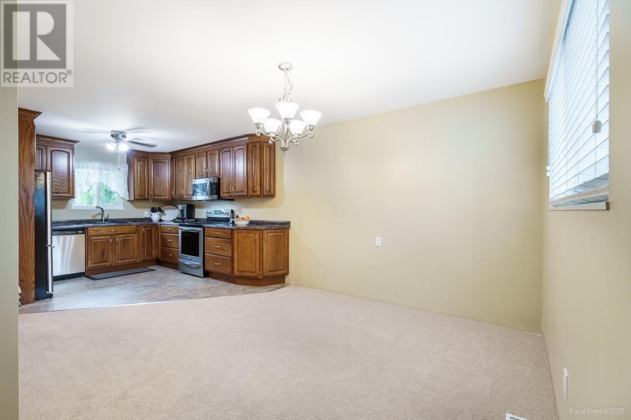 1890 Bluff Way, Coquitlam, British Columbia  V3E 1J2 - Photo 13 - R2826134