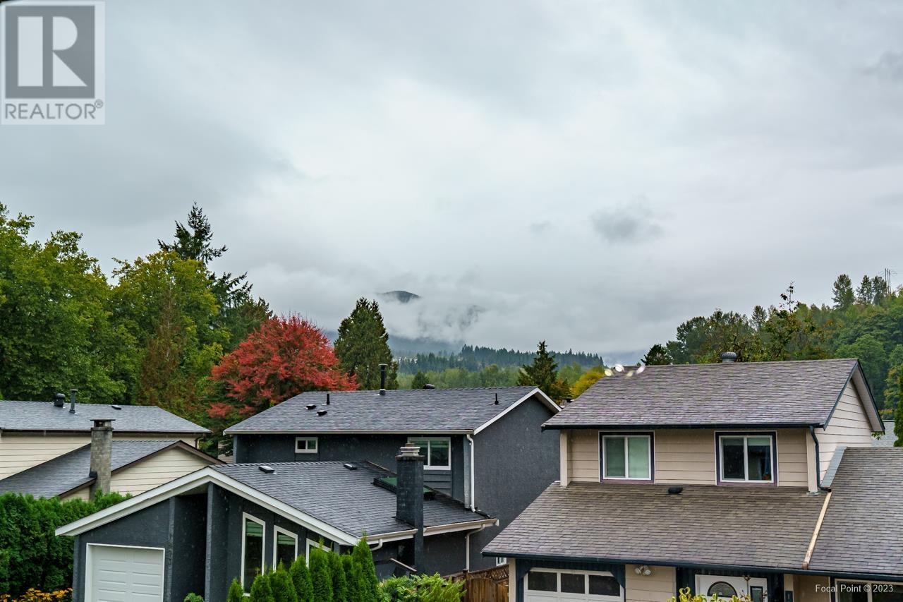 1890 Bluff Way, Coquitlam, British Columbia  V3E 1J2 - Photo 24 - R2826134