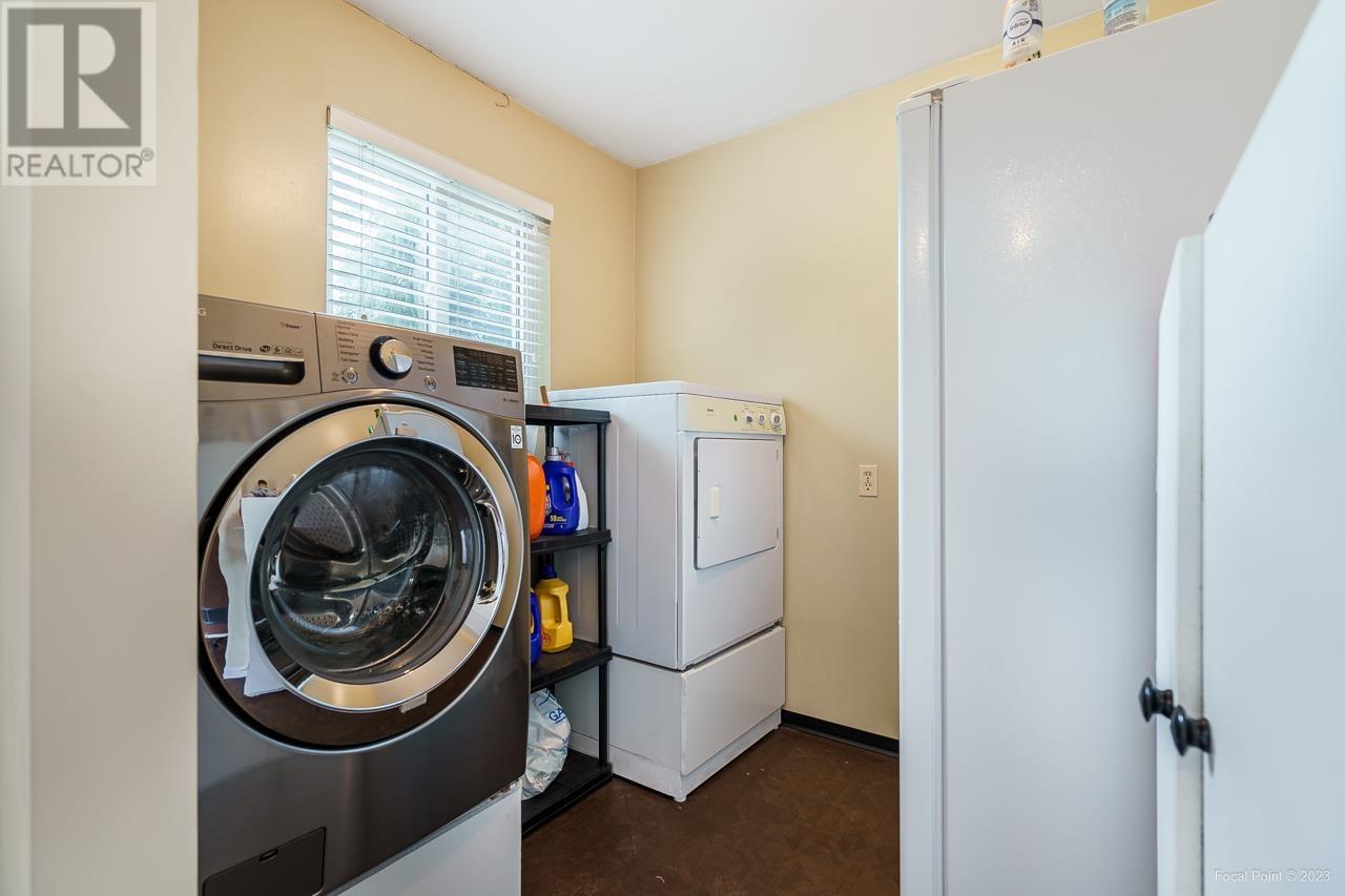 1890 Bluff Way, Coquitlam, British Columbia  V3E 1J2 - Photo 29 - R2826134