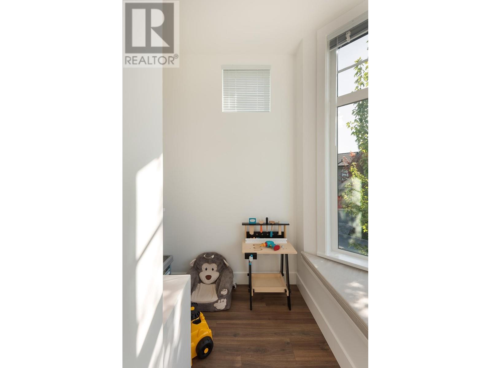 16 1221 Rocklin Street, Coquitlam, British Columbia  V3B 0N7 - Photo 13 - R2821631