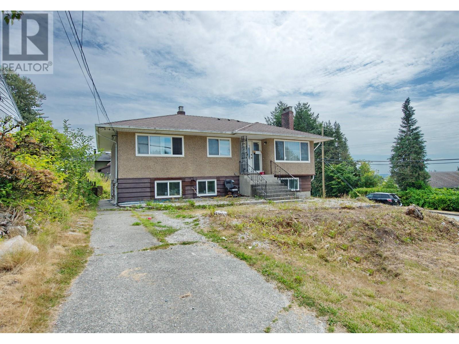 7884 PATTERSON AVENUE, burnaby, British Columbia