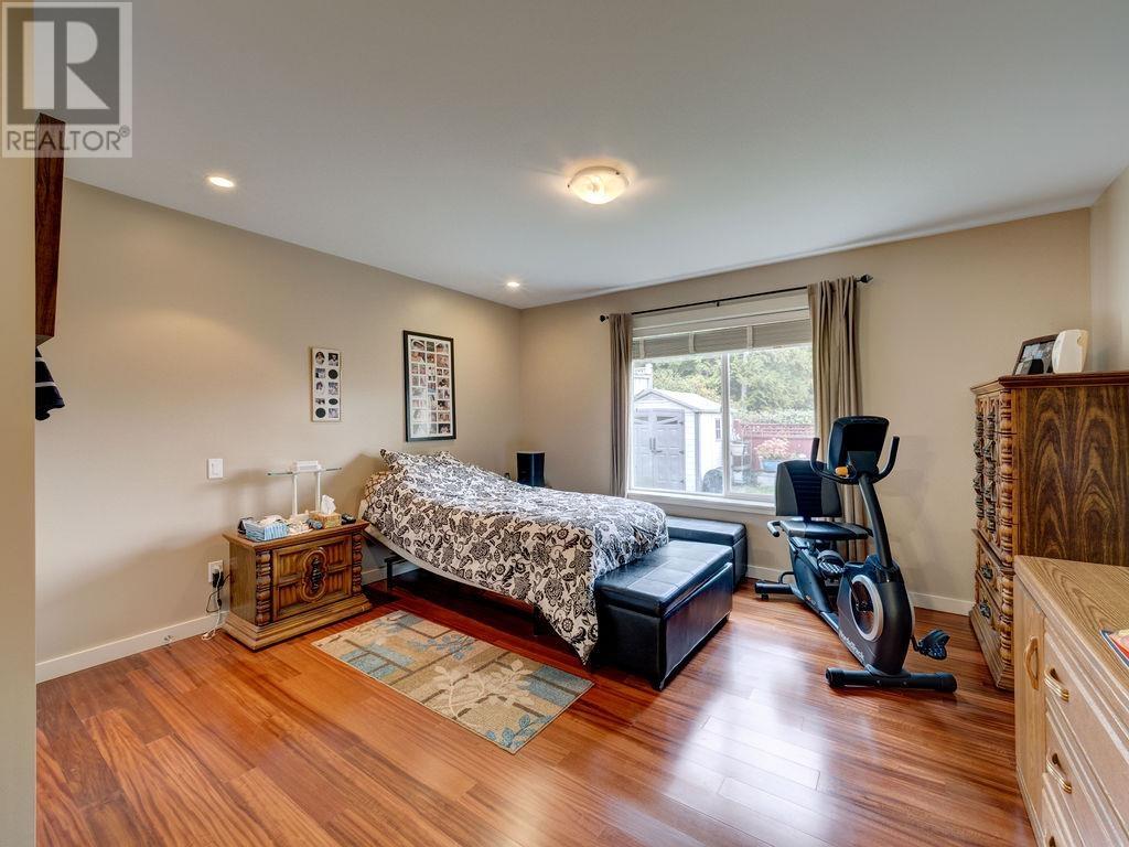 5540 Clayton Avenue, Sechelt, British Columbia  V7Z 0V1 - Photo 16 - R2826080