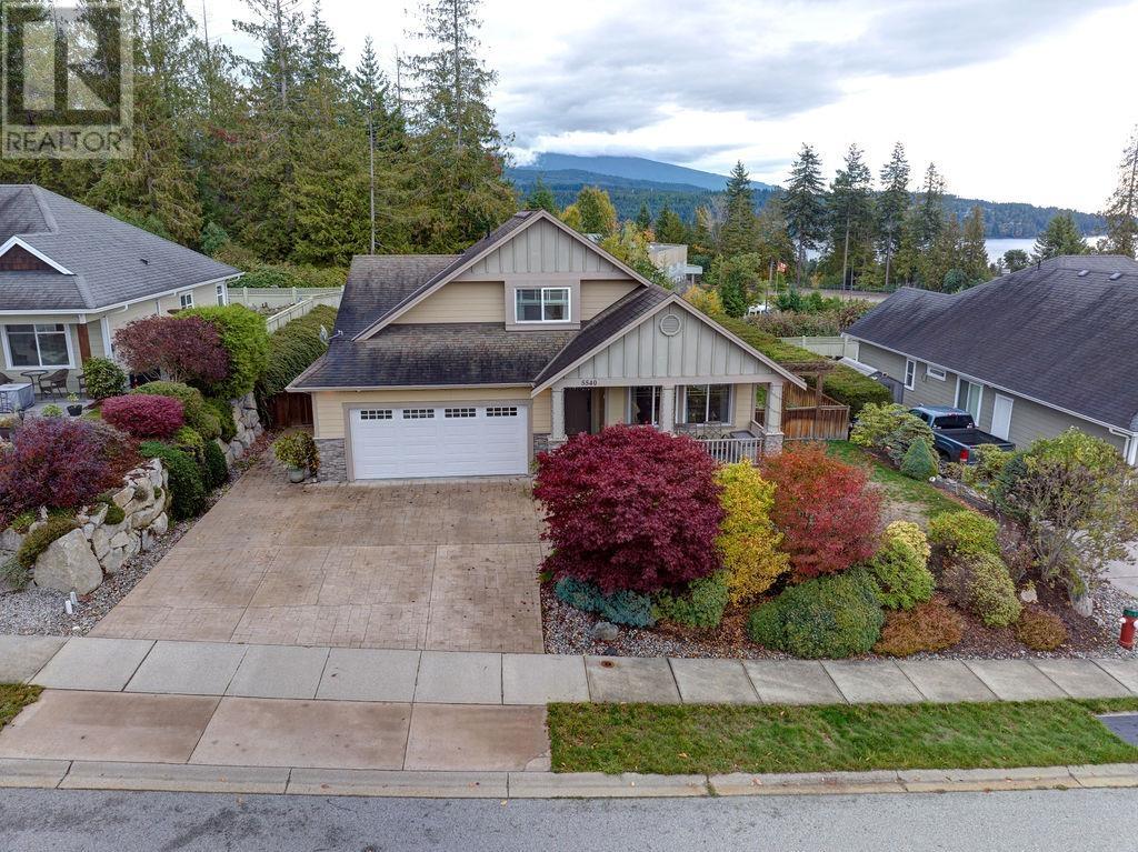 5540 CLAYTON AVENUE, sechelt, British Columbia