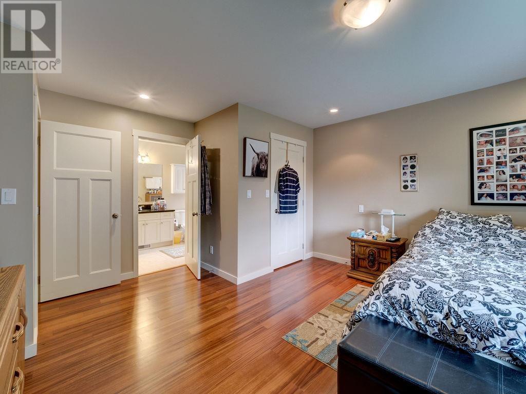 5540 Clayton Avenue, Sechelt, British Columbia  V7Z 0V1 - Photo 17 - R2826080