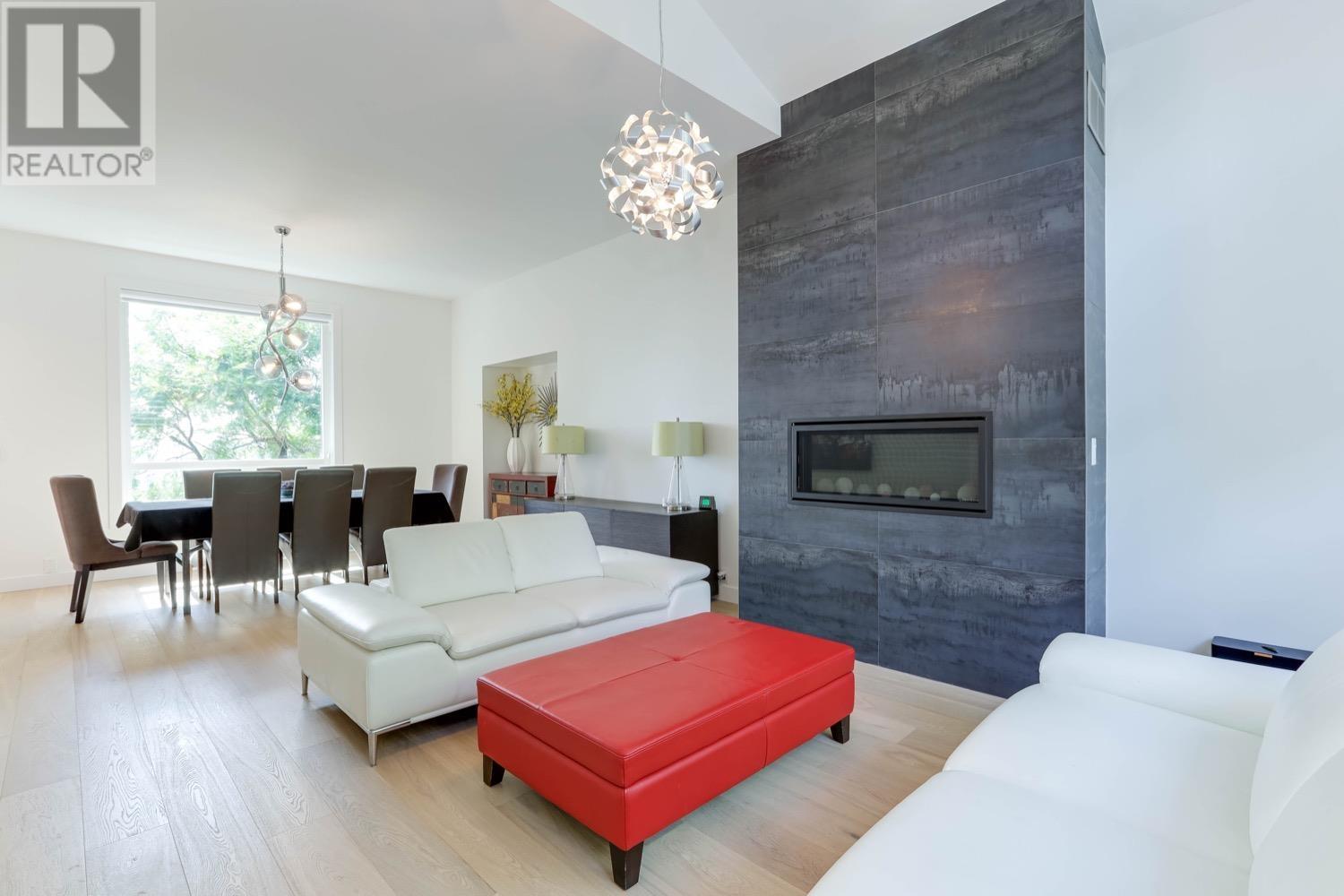 2976 Robson Drive, Coquitlam, British Columbia  V3E 2T1 - Photo 3 - R2826144