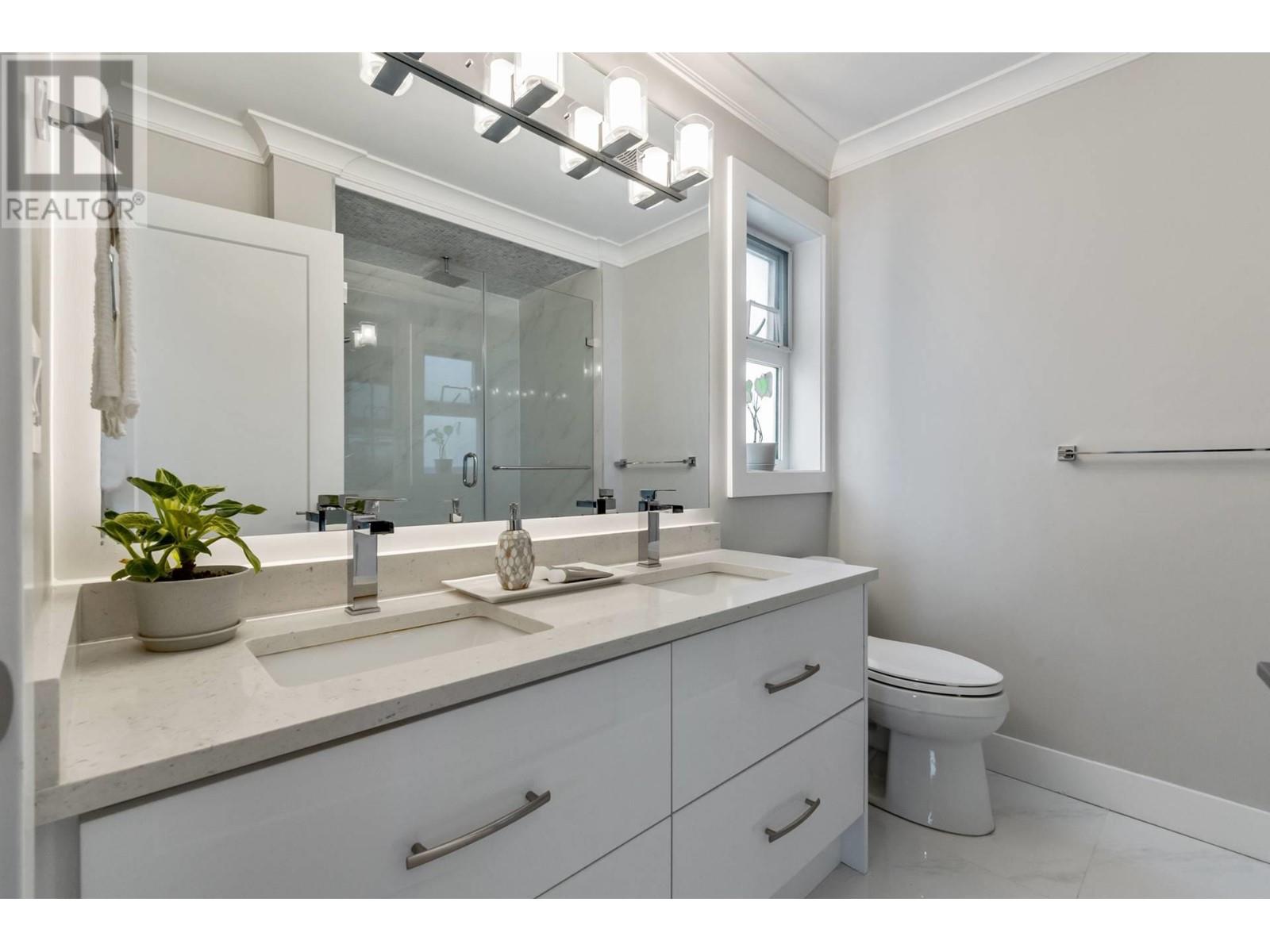 1124 Salter Street, New Westminster, British Columbia  V3M 0M4 - Photo 19 - R2826176