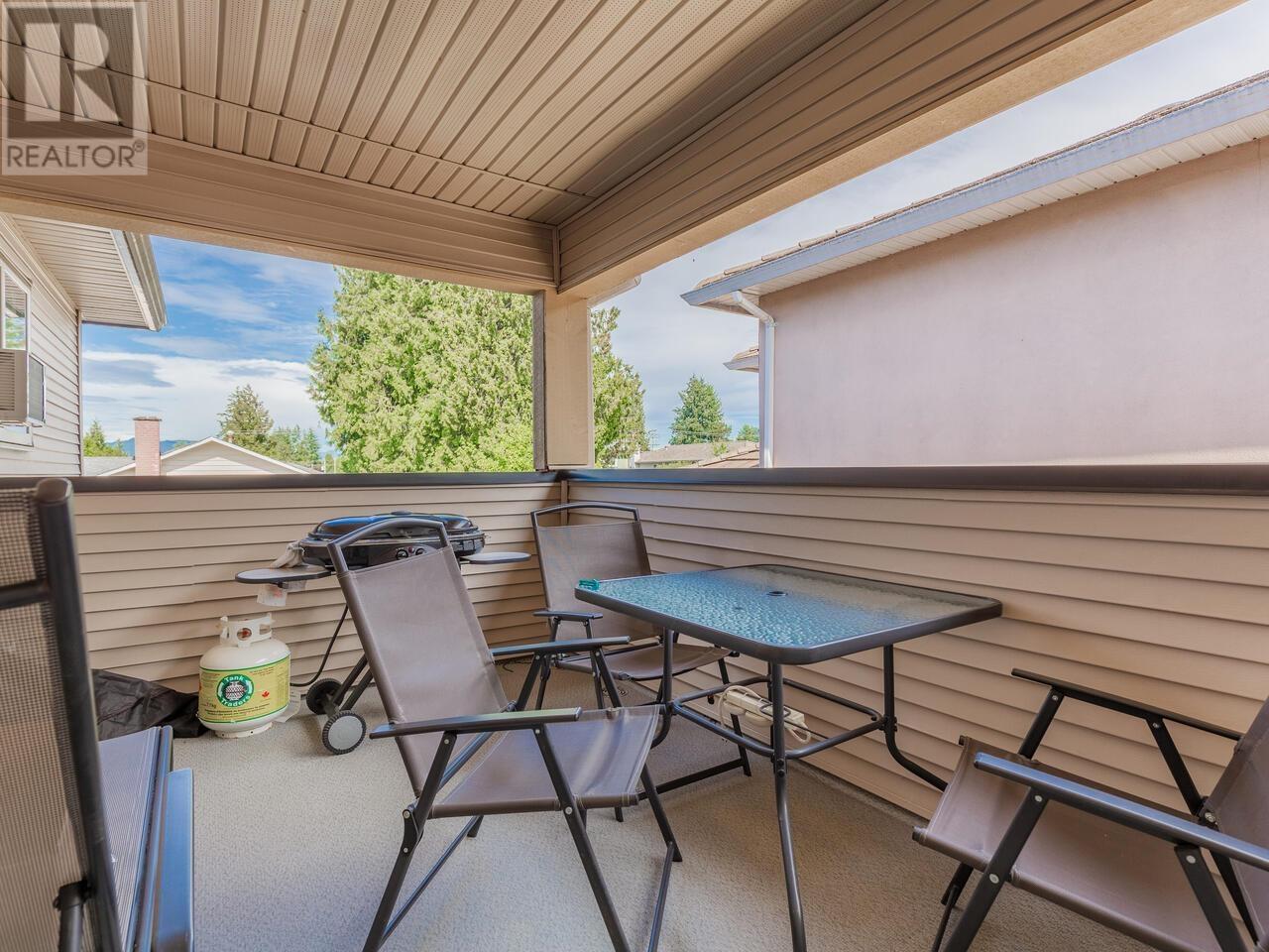 7022 Ramsay Avenue, Burnaby, British Columbia  V5E 3L2 - Photo 12 - R2826187