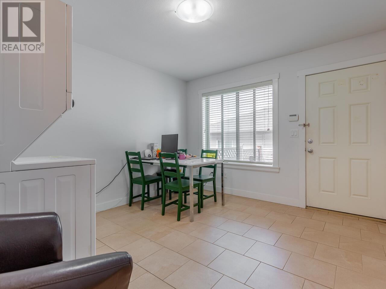 7022 Ramsay Avenue, Burnaby, British Columbia  V5E 3L2 - Photo 14 - R2826187