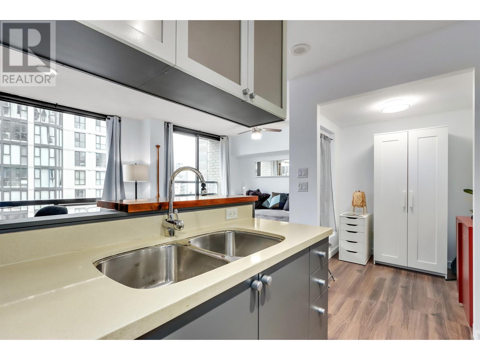 806 1003 Burnaby Street, Vancouver, British Columbia  V6E 4R7 - Photo 15 - R2826215