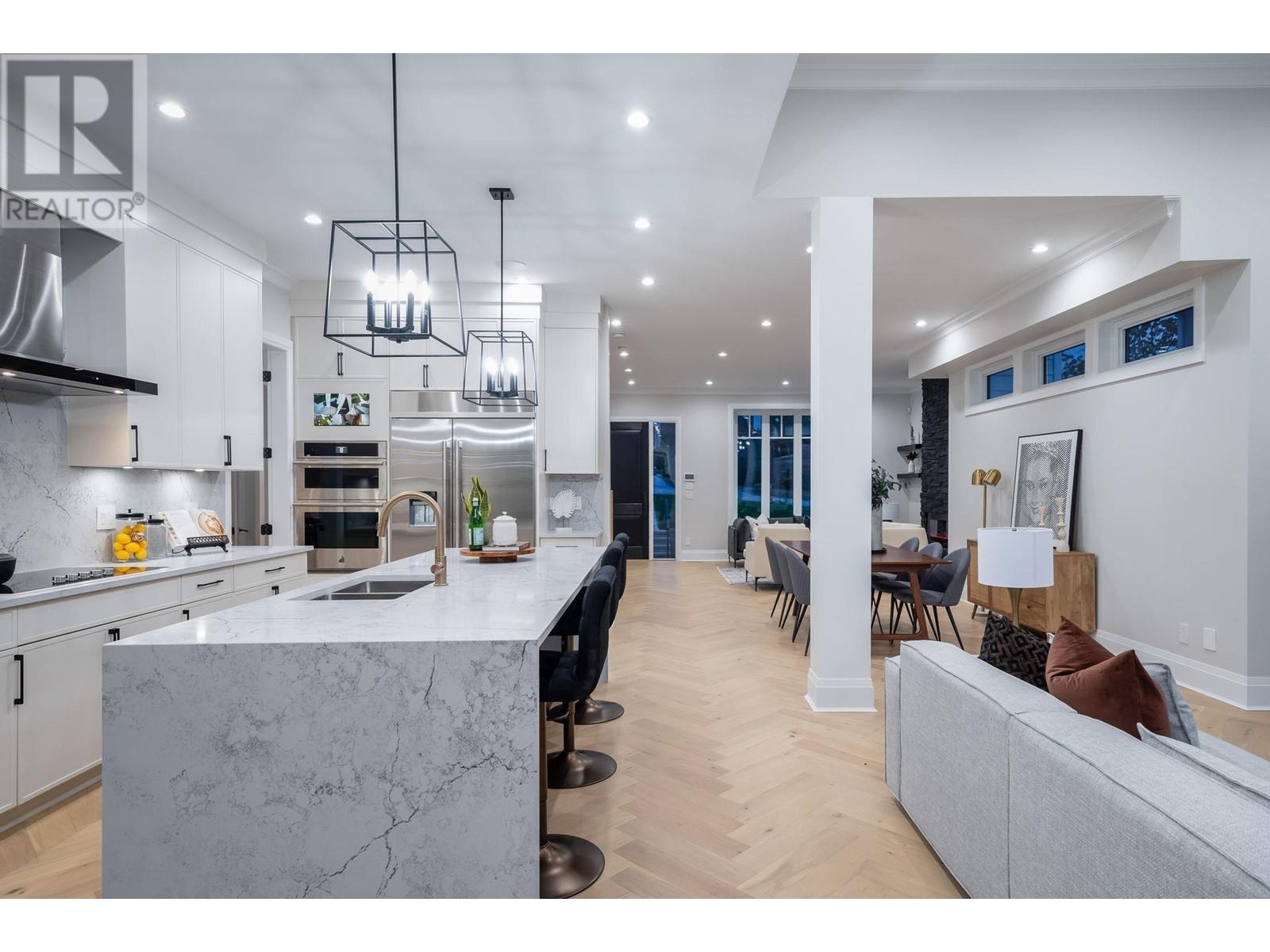 2341 Jones Avenue, North Vancouver, British Columbia  V7M 2W9 - Photo 14 - R2826206