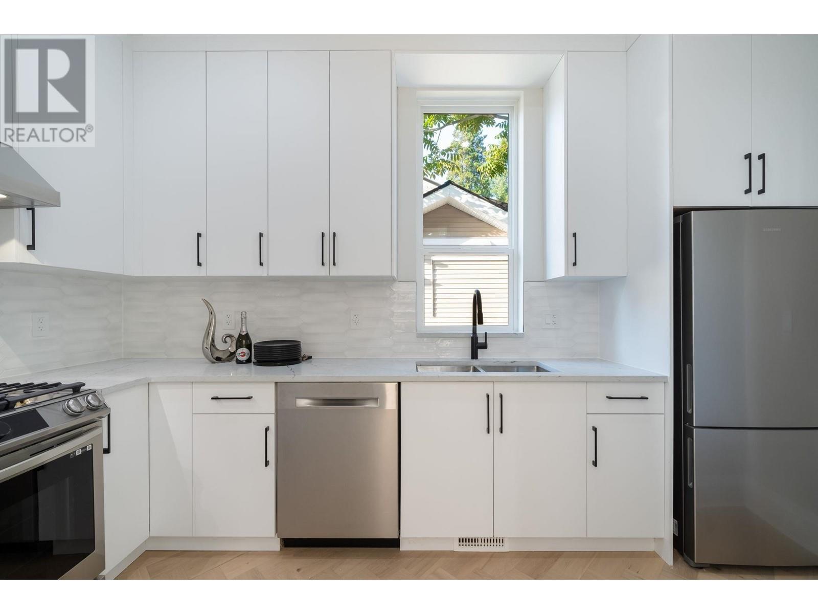 2341 Jones Avenue, North Vancouver, British Columbia  V7M 2W9 - Photo 17 - R2826206