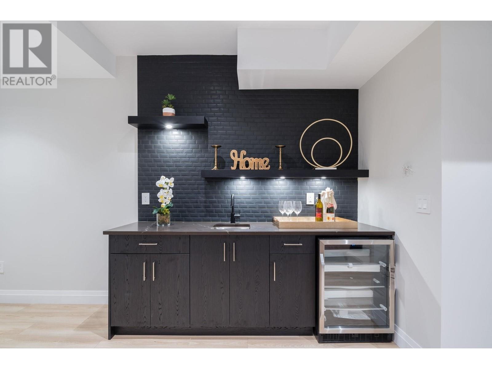 2341 Jones Avenue, North Vancouver, British Columbia  V7M 2W9 - Photo 27 - R2826206