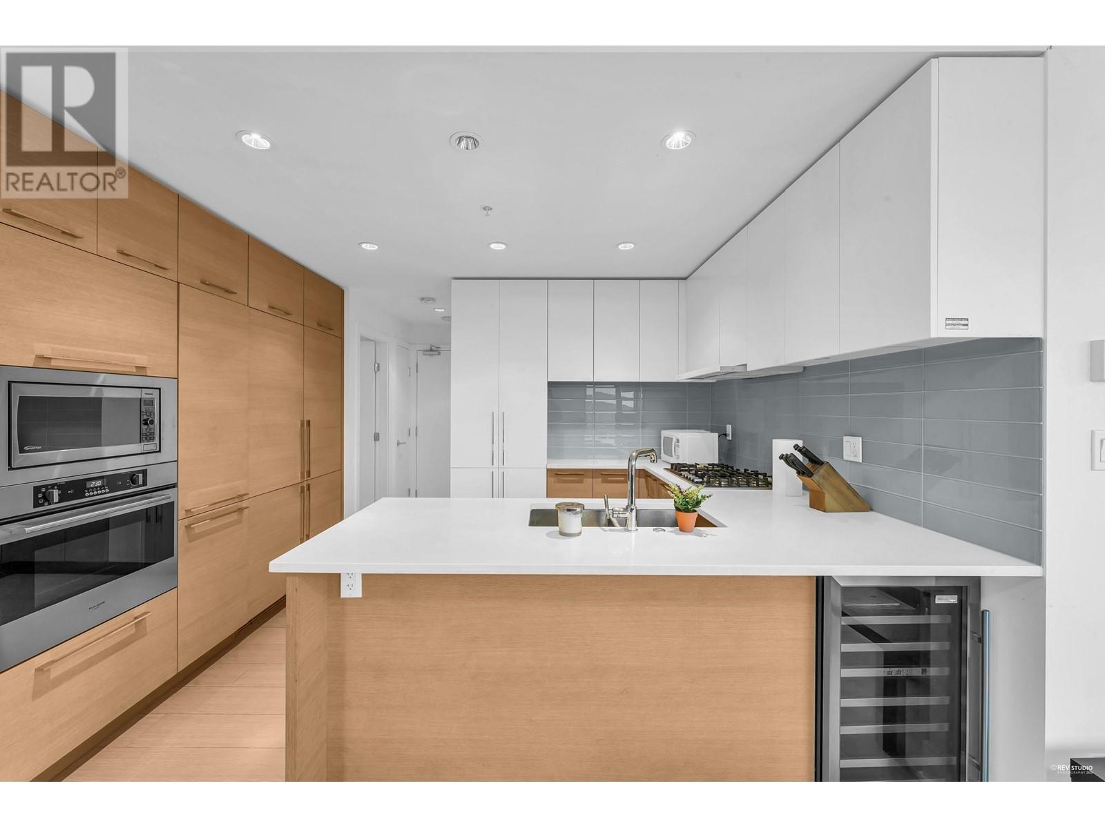 3902 1188 Pinetree Way, Coquitlam, British Columbia  V3B 0K9 - Photo 6 - R2826170
