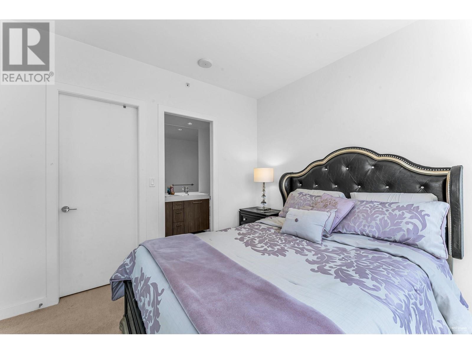 303 9080 University Crescent, Burnaby, British Columbia  V5A 0B7 - Photo 5 - R2825544