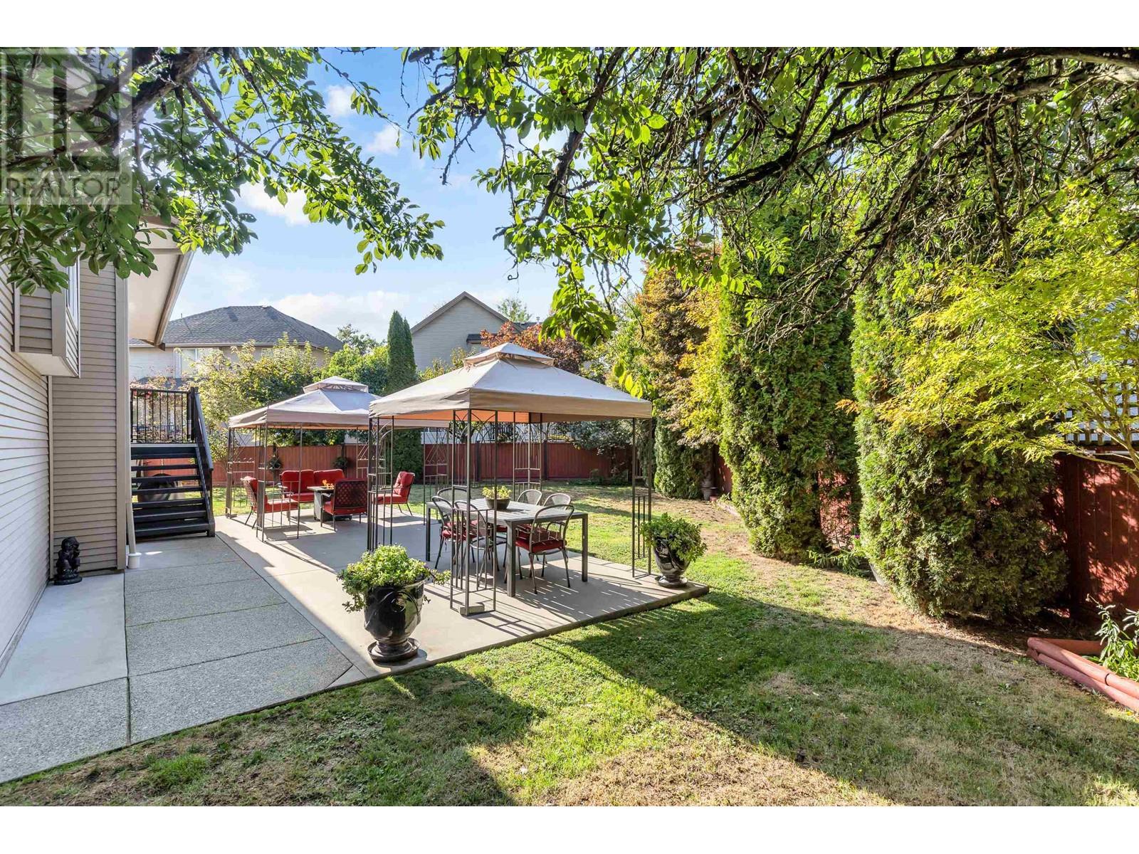 11233 Tully Crescent, Pitt Meadows, British Columbia  V3Y 2V9 - Photo 33 - R2825856