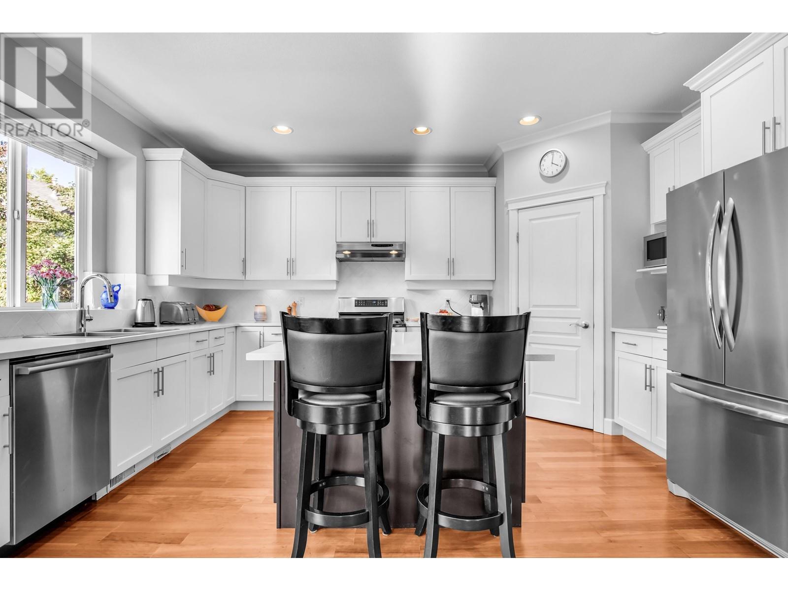11233 Tully Crescent, Pitt Meadows, British Columbia  V3Y 2V9 - Photo 10 - R2825856