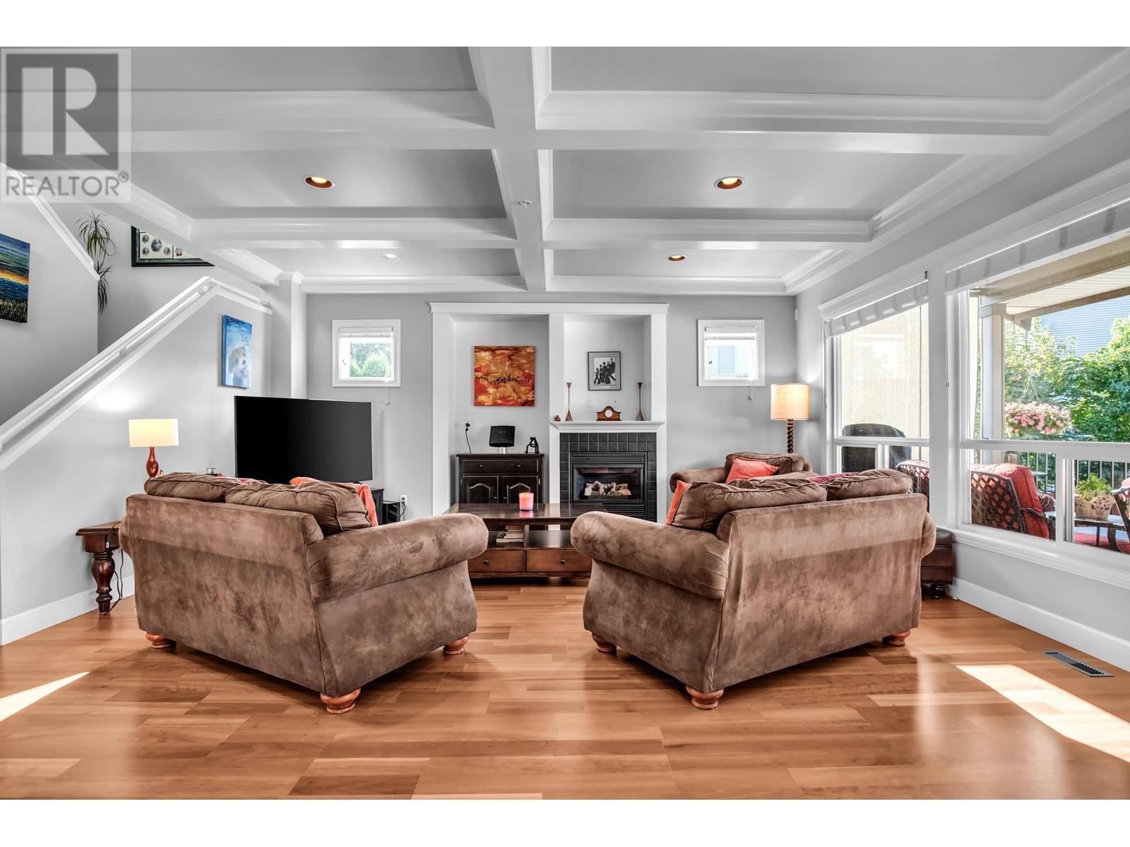 11233 Tully Crescent, Pitt Meadows, British Columbia  V3Y 2V9 - Photo 3 - R2825856