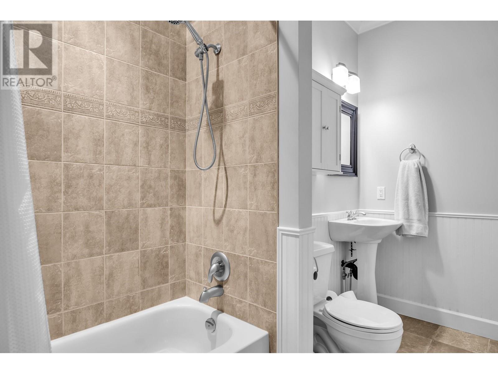 11233 Tully Crescent, Pitt Meadows, British Columbia  V3Y 2V9 - Photo 17 - R2825856