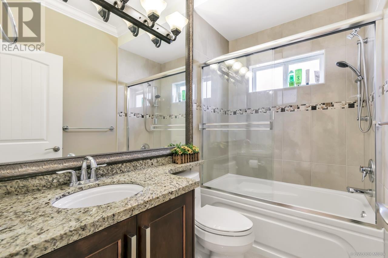 3740 Ullsmore Avenue, Richmond, British Columbia  V7C 1S2 - Photo 13 - R2826221