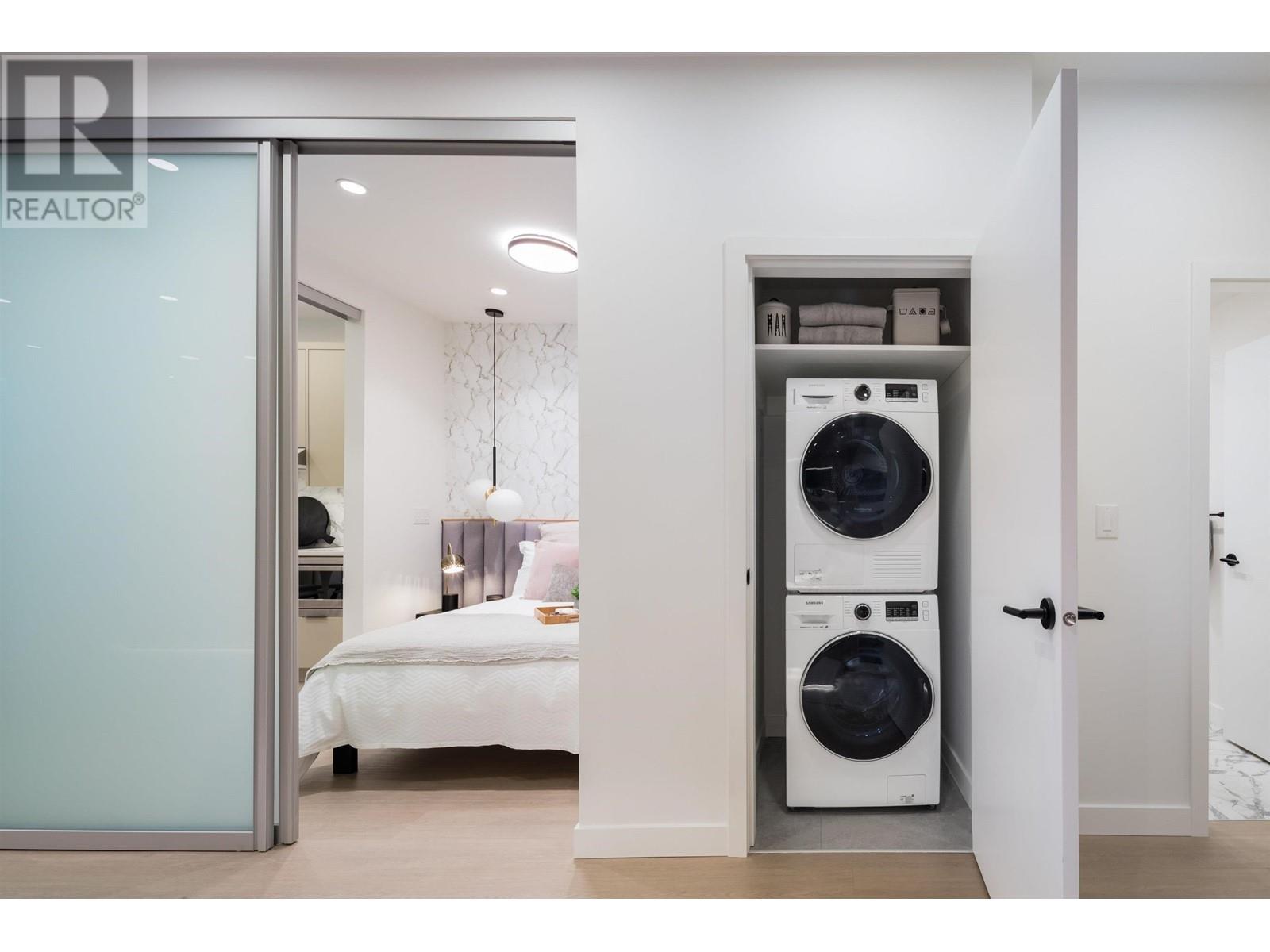 307 438 E 3rd Street, North Vancouver, British Columbia  V7L 1G2 - Photo 10 - R2788938