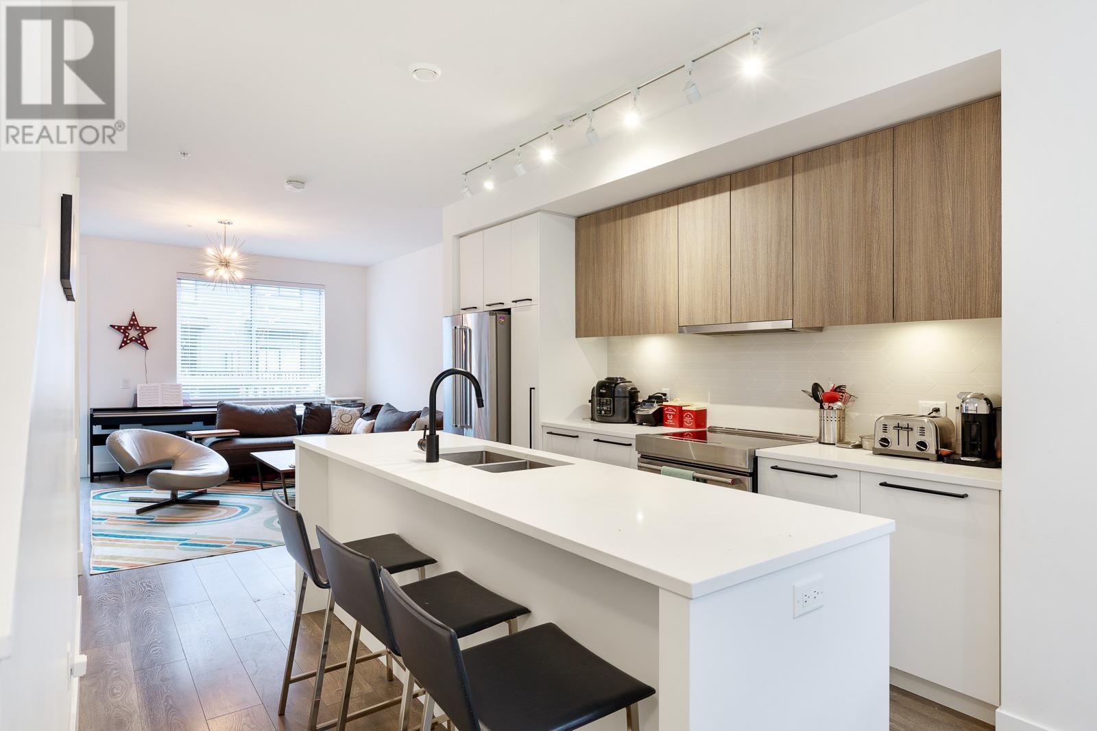 1361 Peakside Place, Squamish, British Columbia  V8B 1A8 - Photo 4 - R2824430