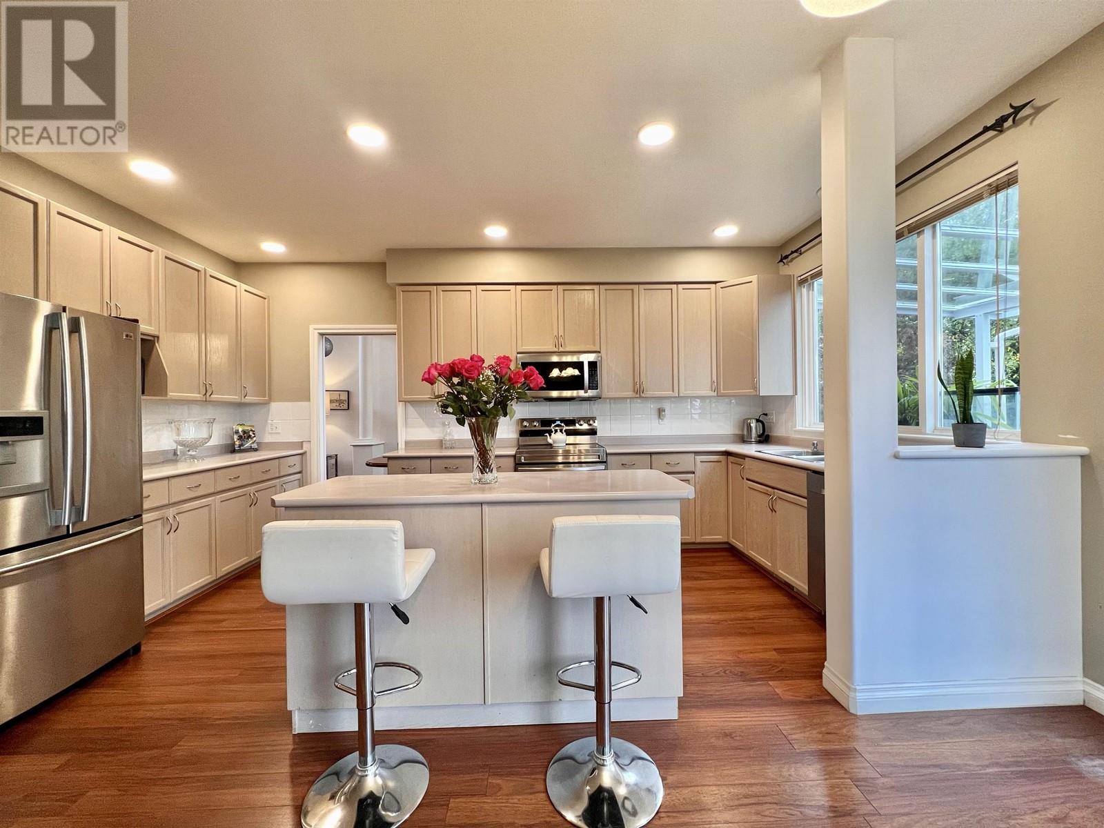 1637 Pinetree Way, Coquitlam, British Columbia  V3E 3B7 - Photo 12 - R2826131