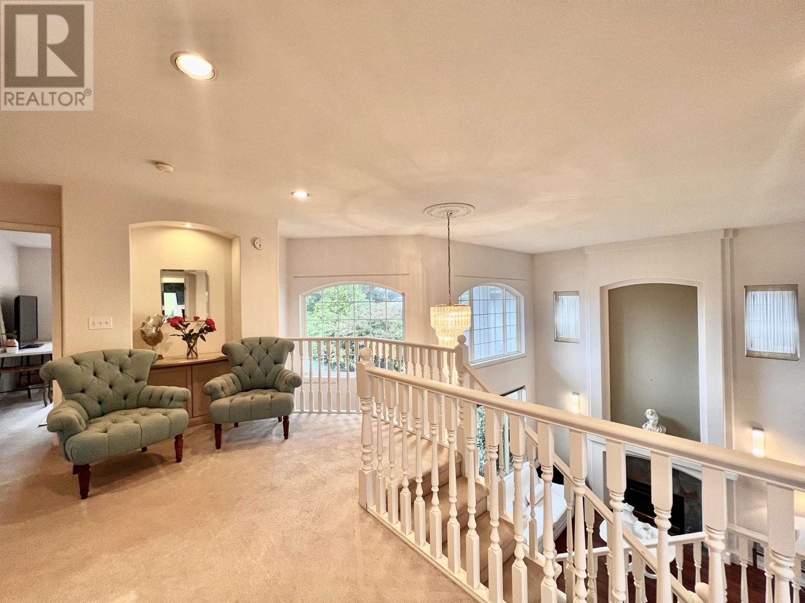 1637 Pinetree Way, Coquitlam, British Columbia  V3E 3B7 - Photo 7 - R2826131