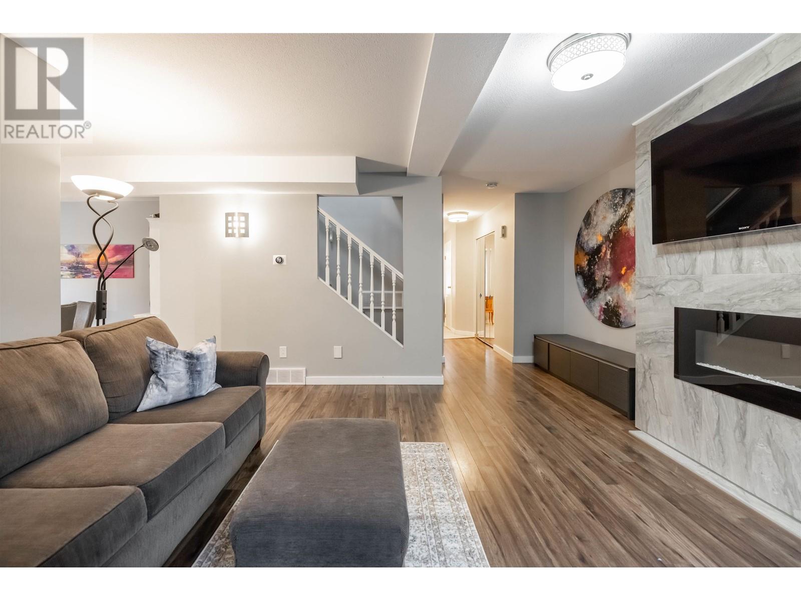 15 20888 Mckinney Avenue, Maple Ridge, British Columbia  V2X 0L7 - Photo 4 - R2824805