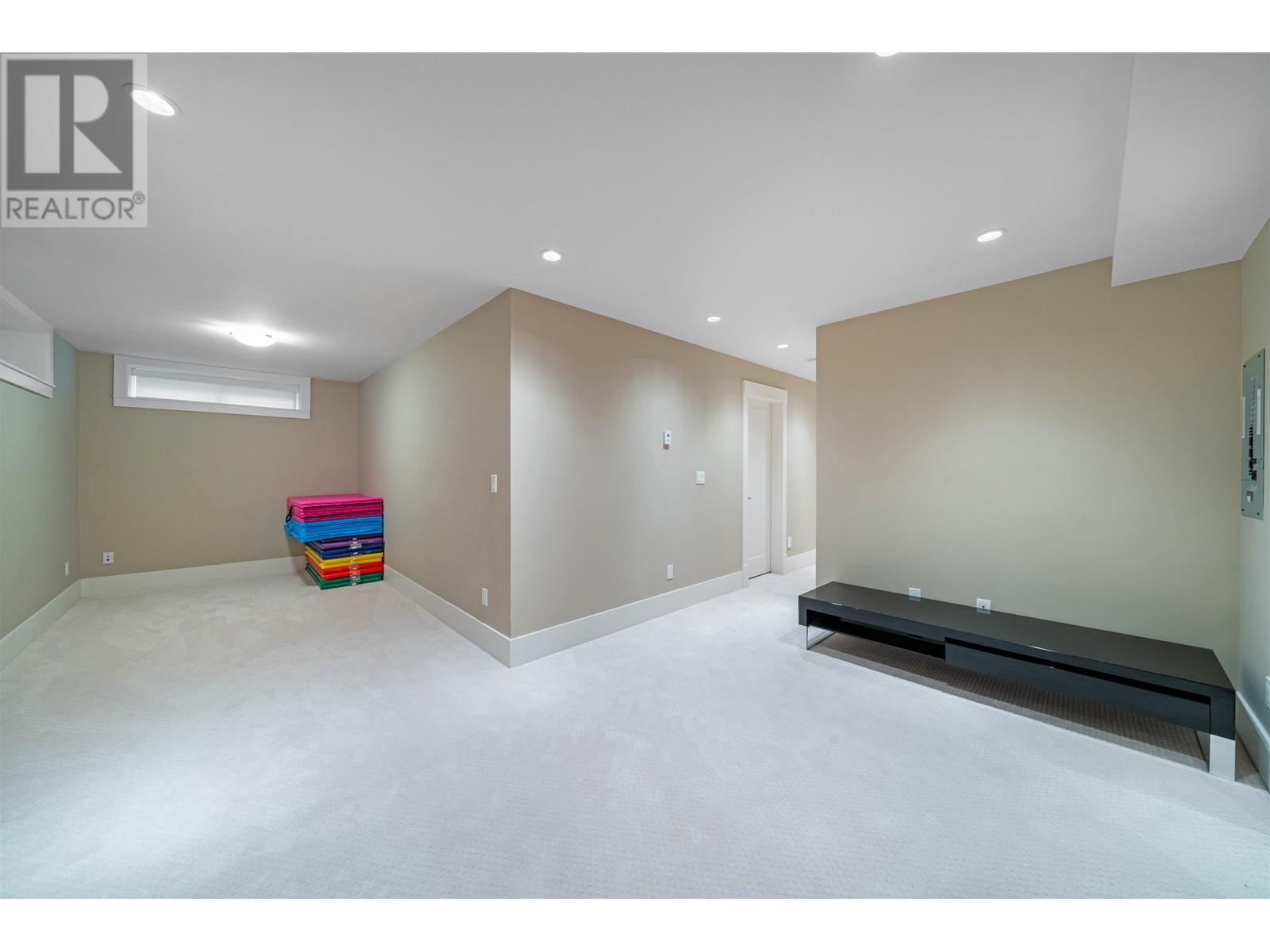 7698 Wheater Court, Burnaby, British Columbia  V5E 4P3 - Photo 35 - R2826257