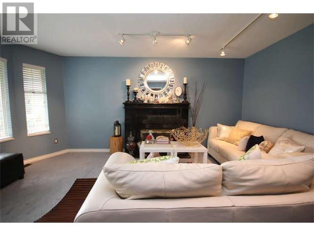 5500 Linscott Court, Richmond, British Columbia  V7C 2W9 - Photo 3 - R2826271