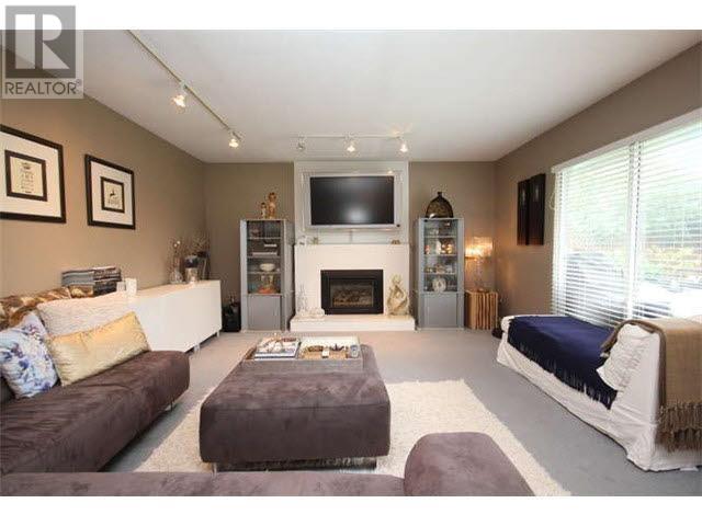 5500 Linscott Court, Richmond, British Columbia  V7C 2W9 - Photo 4 - R2826271