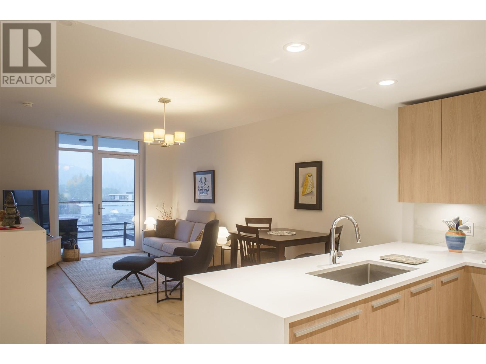 509 2780 Valley Centre Avenue, North Vancouver, British Columbia  V7J 0C4 - Photo 2 - R2826239