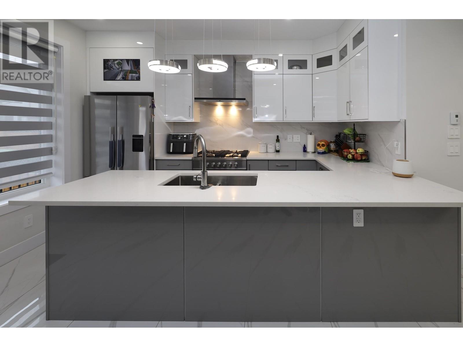 6963 Lanark Street, Vancouver, British Columbia  V5P 2Z6 - Photo 7 - R2825630