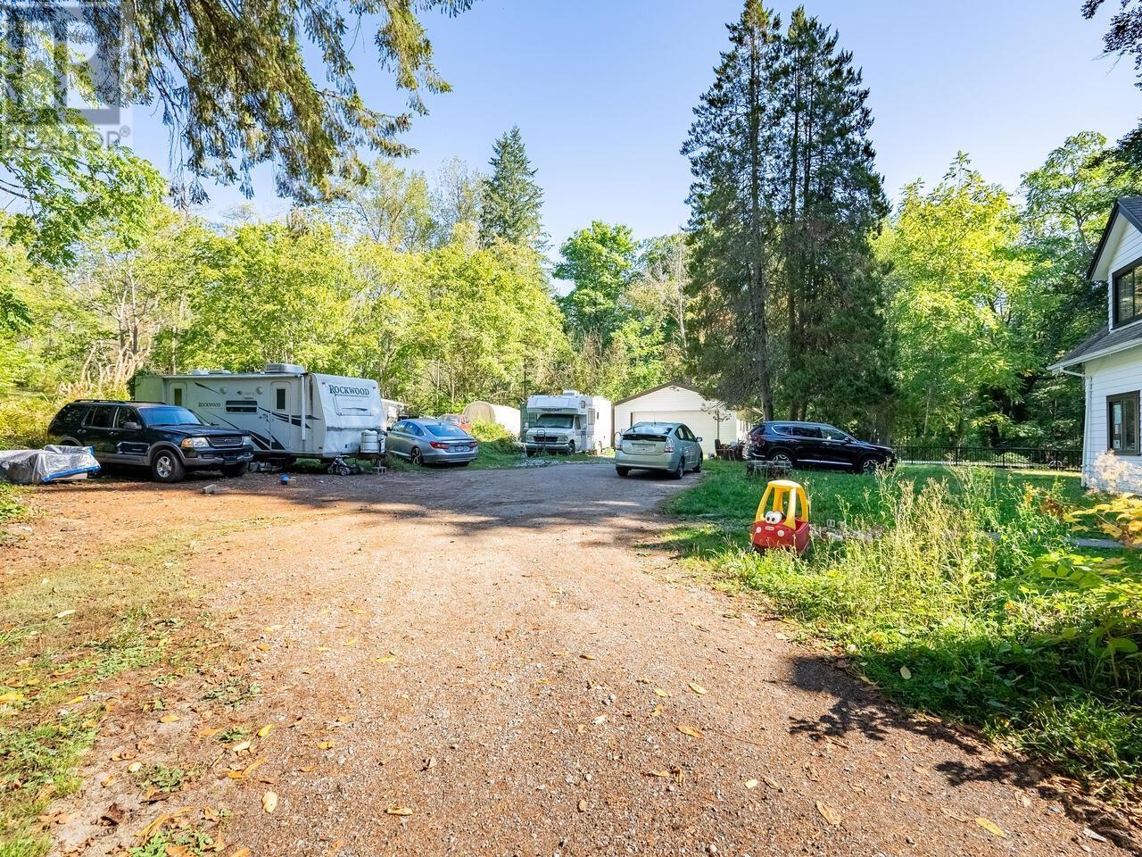 9578 Byrnes Road, Maple Ridge, British Columbia  V2W 1V9 - Photo 4 - R2817900